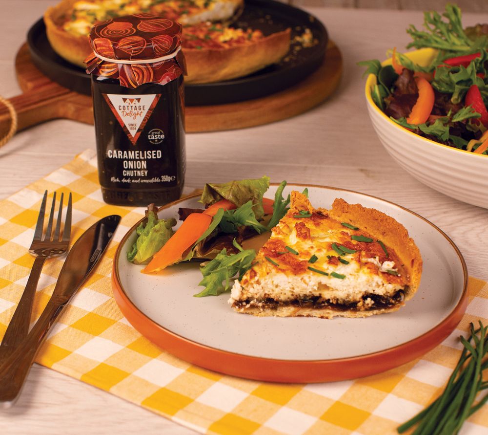 Caramelised Onion Chutney ✓ Langsam karamellisierte Zwiebeln ✓ Eichenfass gereifter Balsamico ✓ perfekt zu Käse, Fleisch oder Brot ✓ Jetzt bestellen und genießen!