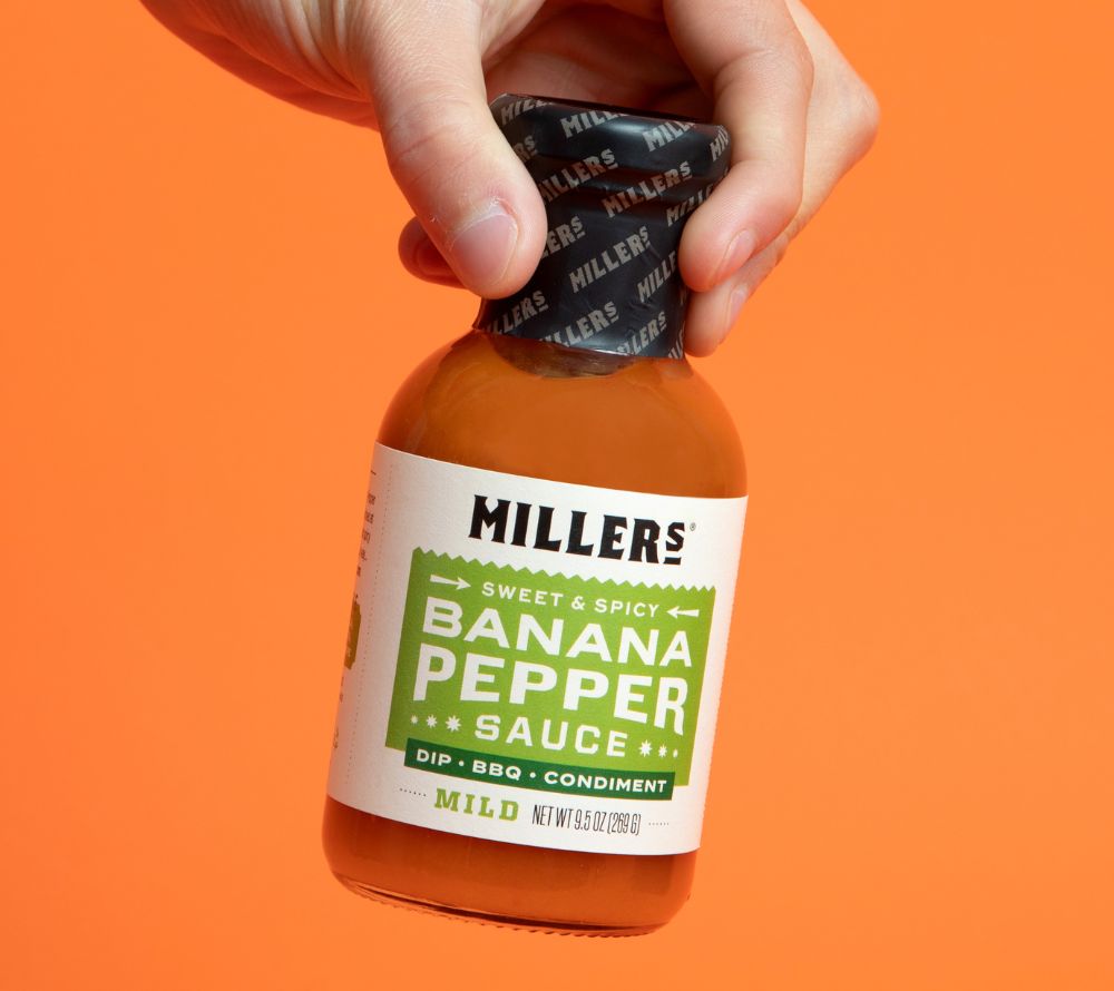 
                  
                    Banana Pepper Mild Sauce von Miller's Gourmet Foods kaufen – Süß-würzig & mild mit Bananenpfeffer, ideal für BBQ & Snacks

                  
                