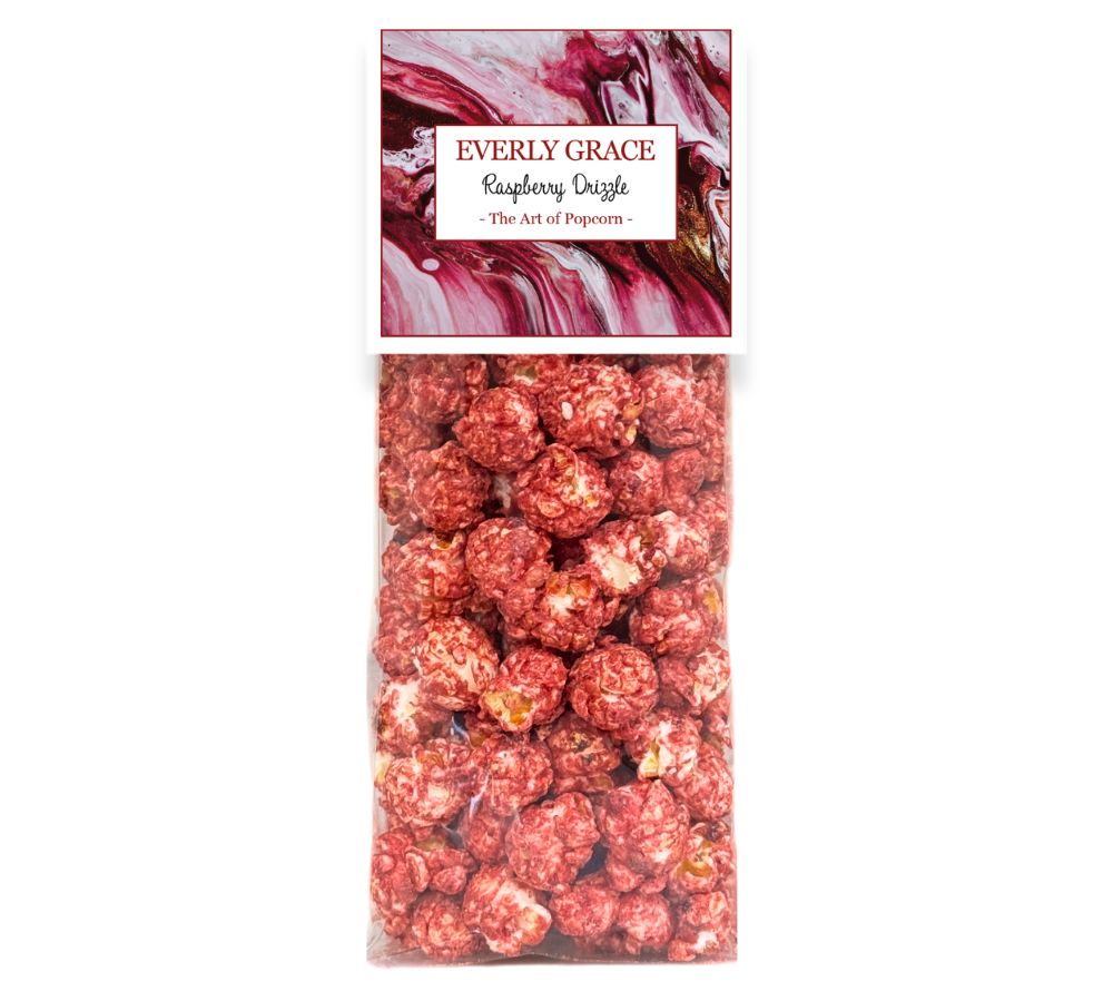 Raspberry Drizzle Popcorn von Everly Grace