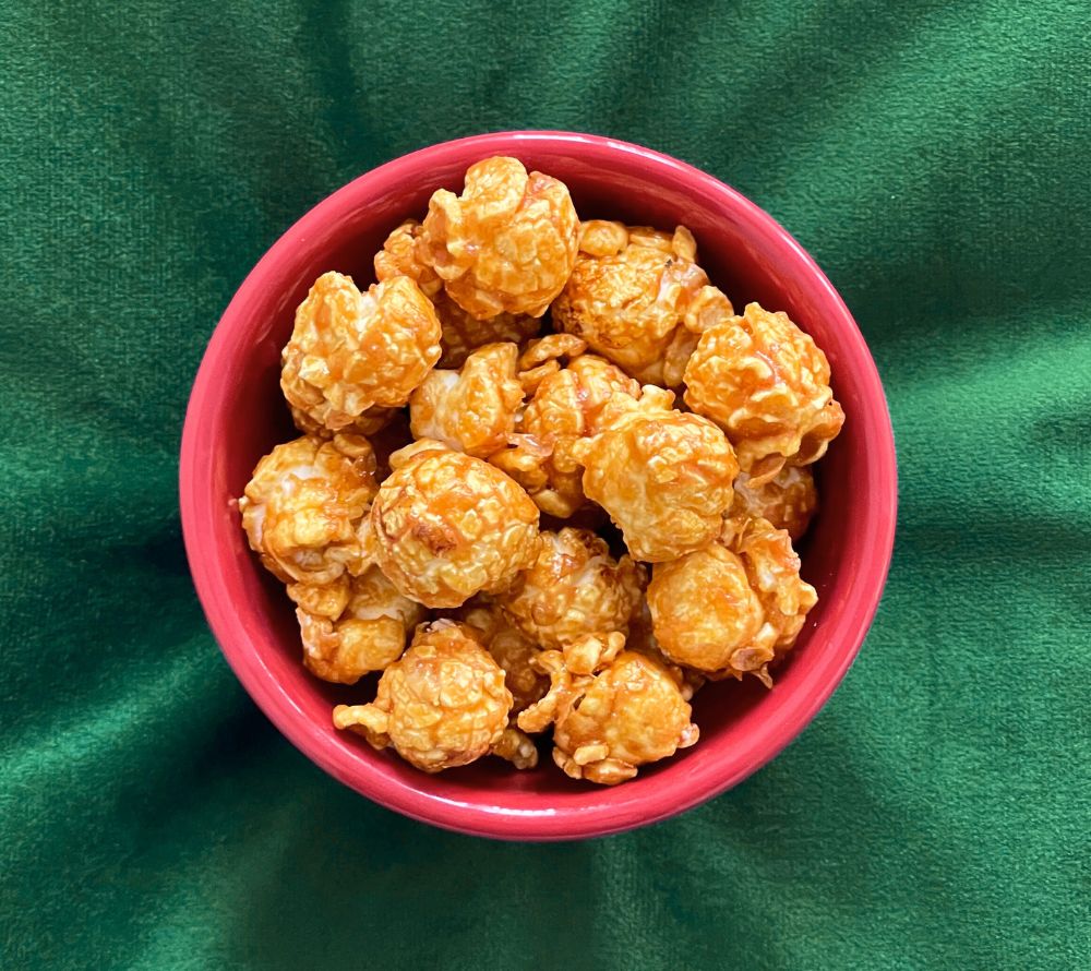 
                  
                    Everly Grace Popcorn Christmas Cookies online kaufen – karamellig, mit Spekulatius, festlich genießen
                  
                