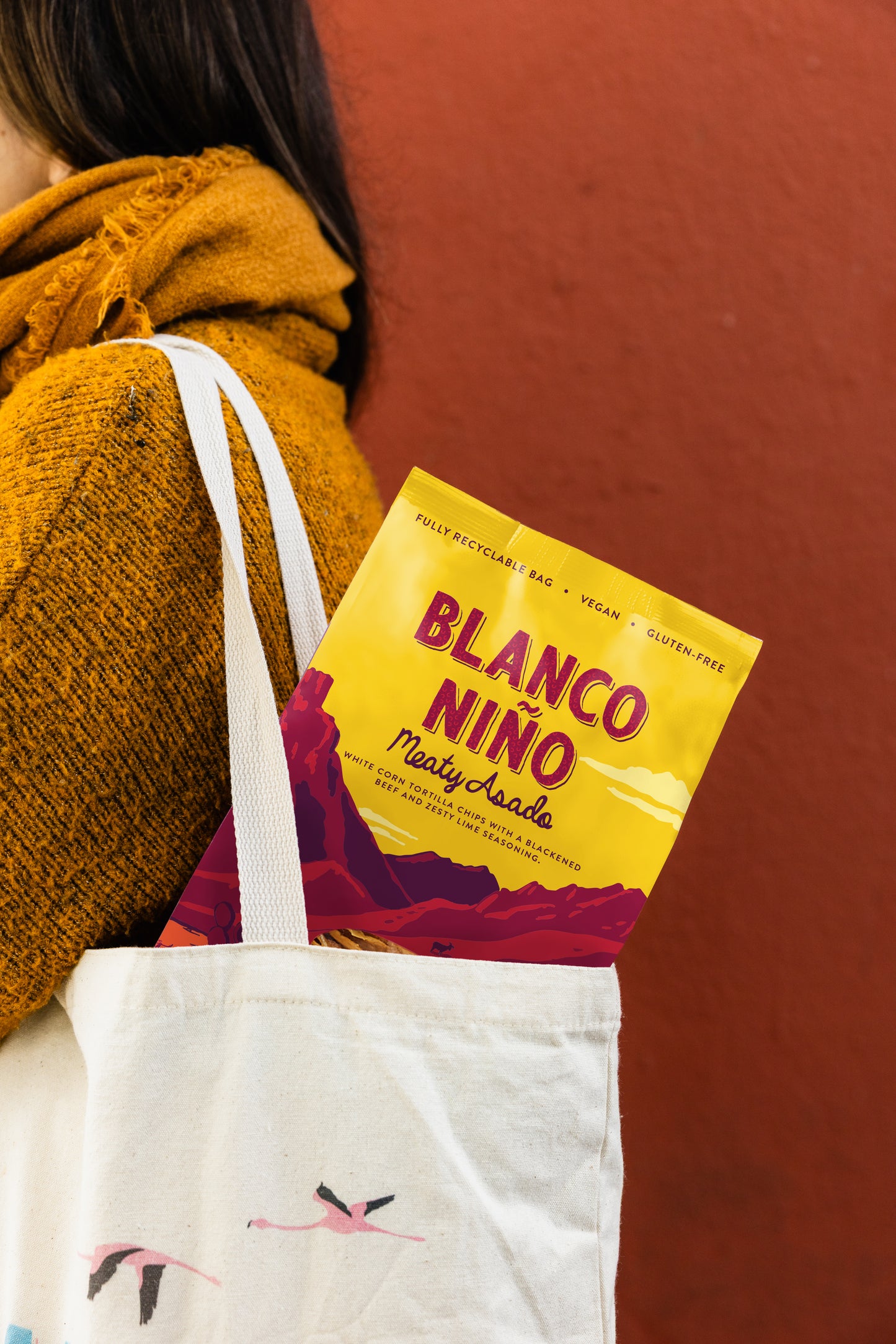 Meaty Asado Tortilla Chips von Blanco Niño – rauchig-würzige Tortilla Chips mit BBQ- und Limettennote, traditionell hergestellt aus regenerativ angebautem Mais.