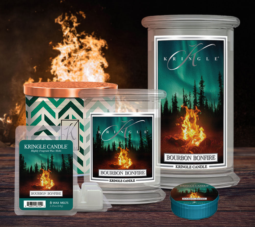 
                  
                    Bourbon Bonfire Duftkerze kaufen – Rauchig-würziger Duft mit Whiskey, Rum, Zimt & Zedernholz
                  
                