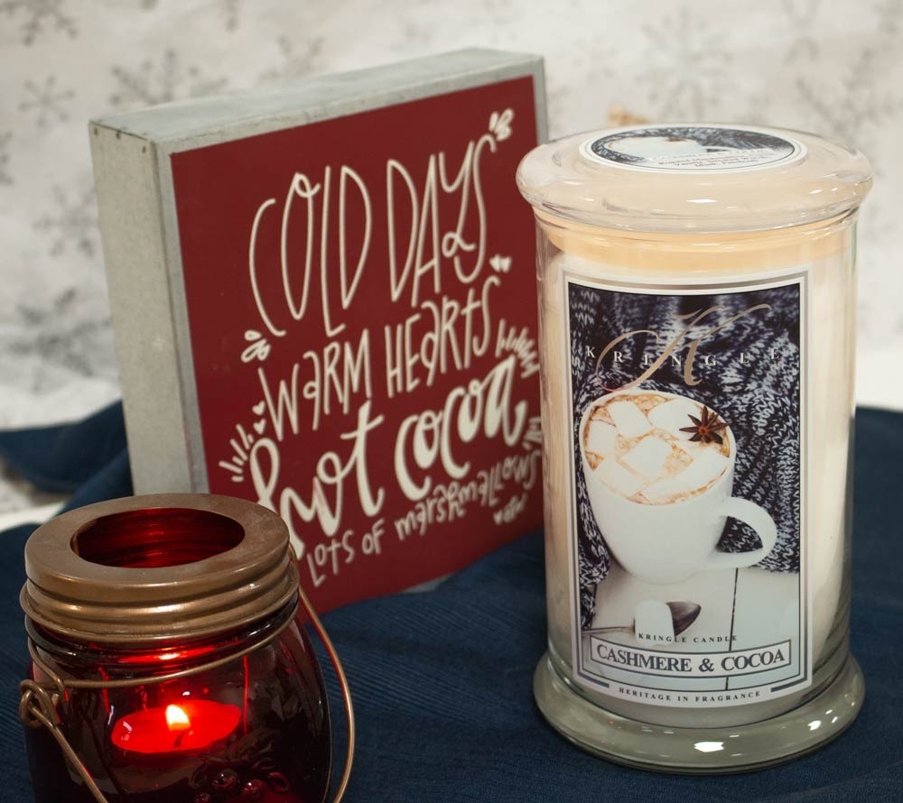 
                  
                    Cashmere & Cocoa Duftkerze online bestellen – Kakao, Vanille & Marshmallow für Winterabende
                  
                