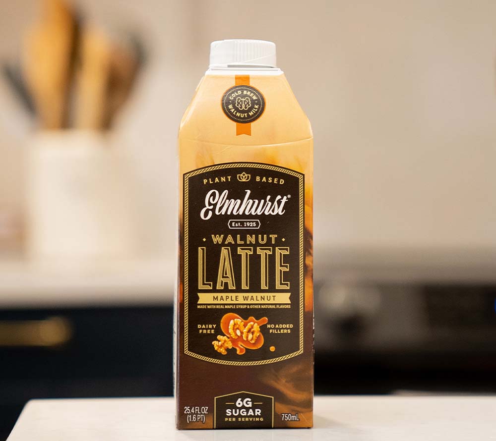Maple Walnut Latte online bestellen – Veganer Latte mit Ahorn, Walnuss & Arabica Cold Brew