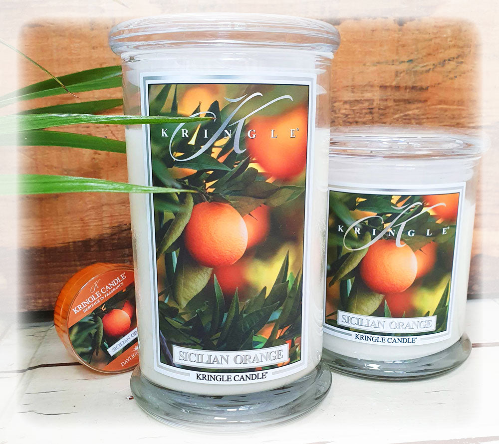 
                  
                    Sicilian Orange Duftkerze von Kringle Candle online kaufen – Frisch-fruchtiger Zitrusduft
                  
                