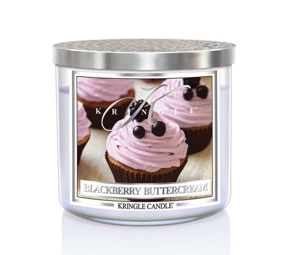 
                  
                    Blackberry Buttercream Duftkerze von Kringle Candle kaufen – Brombeere & Buttercreme Dessertduft
                  
                